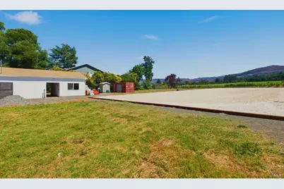 3294 Vichy Avenue, Napa, CA 94558 - Photo 31
