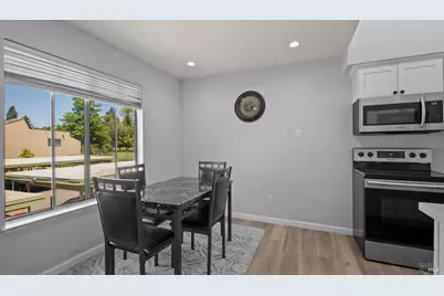 3092 Yulupa Avenue, Santa Rosa, CA 95405 - Photo 7
