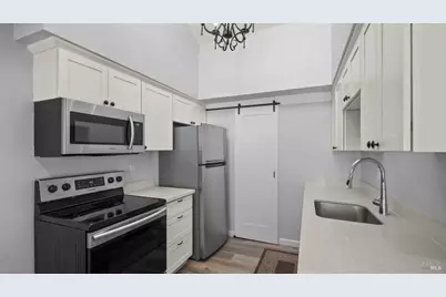 3092 Yulupa Avenue, Santa Rosa, CA 95405 - Photo 3