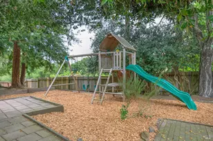 727 Cindy Ln, Petaluma, CA 94952 - Photo 29
