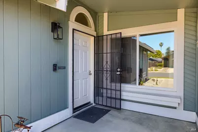 896 Meadowhawk Drive, Vacaville, CA 95687 - Photo 5