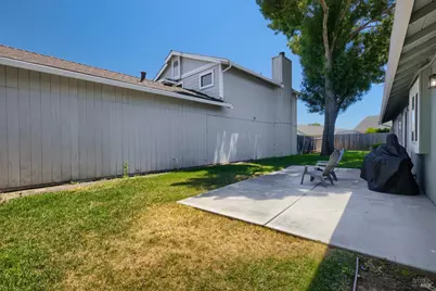 896 Meadowhawk Drive, Vacaville, CA 95687 - Photo 33