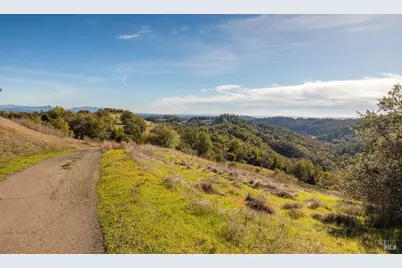 2365 Sweetwater Springs Road, Healdsburg, CA 95448 - Photo 23