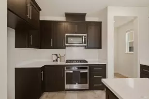 8895 Blue River Dr, Vallejo, CA 94591 - Photo 21