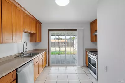 711 Warford Avenue, Vallejo, CA 94591 - Photo 9