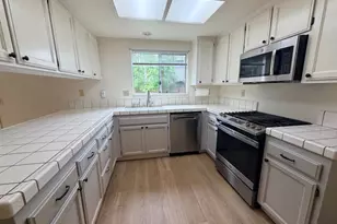 1195 Exeter Dr, Santa Rosa, CA 95402 - Photo 9