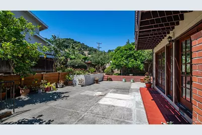 2797 Las Gallinas Avenue, San Rafael, CA 94903 - Photo 41
