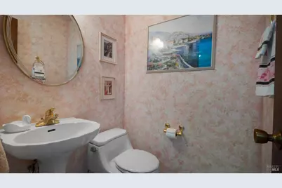 2797 Las Gallinas Avenue, San Rafael, CA 94903 - Photo 19