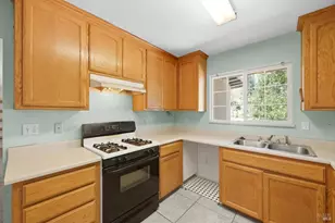 341 Grape St, Vacaville, CA 95688 - Photo 15