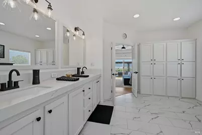 20011 Honey Hill Drive, Hidden Valley Lake, CA 95467 - Photo 33