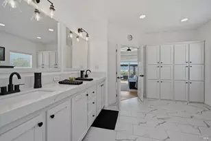 20011 Honey Hill Dr, Hidden Valley Lake, CA 95467 - Photo 33