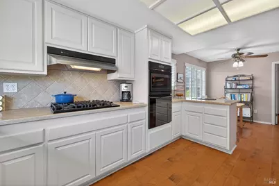 318 Miramonte Place, Santa Rosa, CA 95409 - Photo 7