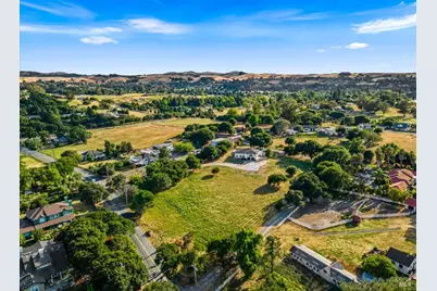 1100 Gossage Avenue, Petaluma, CA 94952 - Photo 35