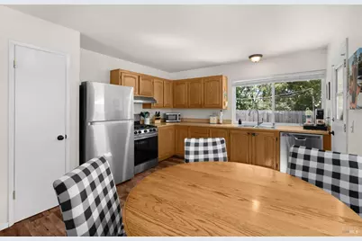 1918 Greeneich Avenue, Santa Rosa, CA 95401 - Photo 11