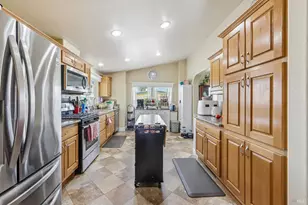 139 Anacapa Dr, Santa Rosa, CA 95403 - Photo 9