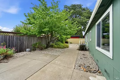 2405 Donna Maria Way, Santa Rosa, CA 95401 - Photo 23