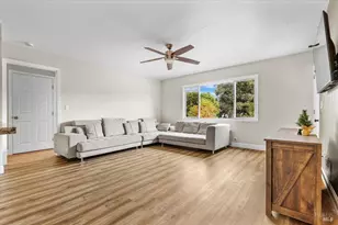 54 Larkfield Maples Ct, Santa Rosa, CA 95403 - Photo 7