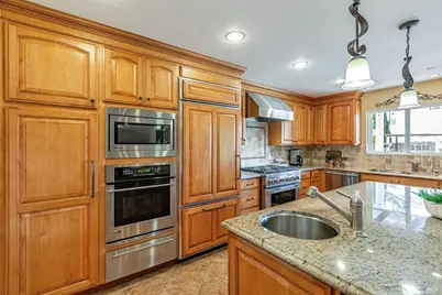 10 San Aleso Court, Novato, CA 94945 - Photo 5