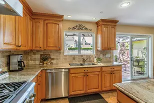 10 San Aleso Ct, Novato, CA 94945 - Photo 13