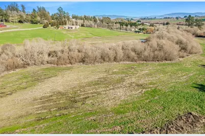 3006 Bloomfield Road, Sebastopol, CA 95472 - Photo 23