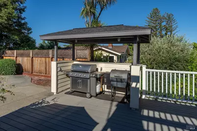 916 Fairway Avenue, Ukiah, CA 95482 - Photo 31