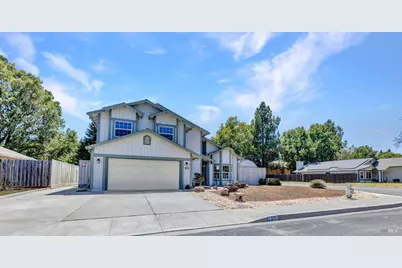 371 Woodstock Circle, Vacaville, CA 95687 - Photo 3