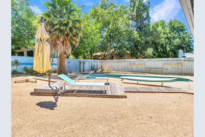 371 Woodstock Circle, Vacaville, CA 95687 - Photo 13