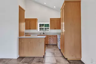 371 Woodstock Cir, Vacaville, CA 95687 - Photo 11