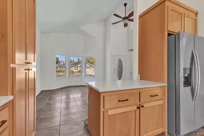 371 Woodstock Circle, Vacaville, CA 95687 - Photo 5