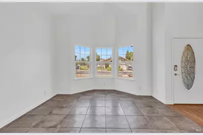 371 Woodstock Circle, Vacaville, CA 95687 - Photo 9