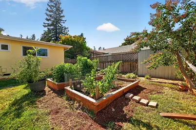 1102 Burbank Avenue, Santa Rosa, CA 95407 - Photo 25