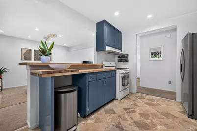 1102 Burbank Avenue, Santa Rosa, CA 95407 - Photo 9