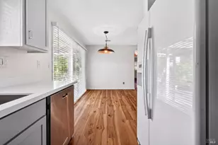 2757 Lakeview Dr, Santa Rosa, CA 95405 - Photo 15