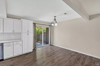 218 Los Alamos Road, Santa Rosa, CA 95409 - Photo 5