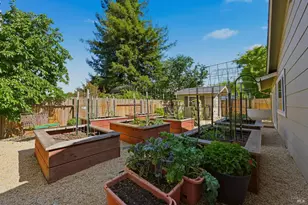 1076 Stonybrook Dr, Napa, CA 94558 - Photo 39