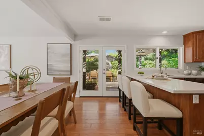 1076 Stonybrook Drive, Napa, CA 94558 - Photo 9