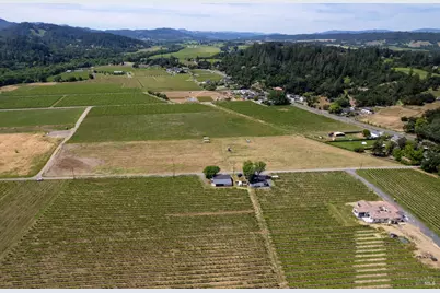 835 Dry Creek Road, Healdsburg, CA 95448 - Photo 3