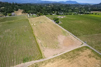 835 Dry Creek Road, Healdsburg, CA 95448 - Photo 9