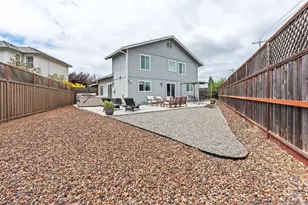 3690 Hillary Ct, Santa Rosa, CA 95403 - Photo 3