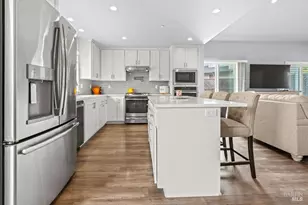 3690 Hillary Ct, Santa Rosa, CA 95403 - Photo 9