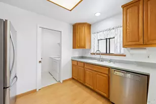 1078 Simmons Ln, Novato, CA 94945 - Photo 11