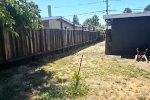 221 Terrace Blvd, Healdsburg, CA 95448 - Photo 23