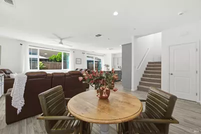 824 Tulip Street, Vacaville, CA 95687 - Photo 25