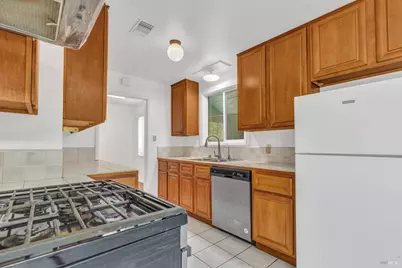 1001 Highland Avenue, Vallejo, CA 94590 - Photo 9