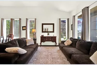 6272 Pebble Beach Drive, Vallejo, CA 94591 - Photo 11