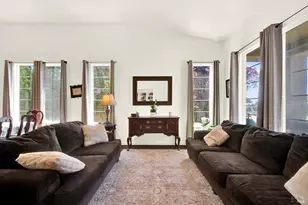 6272 Pebble Beach Dr, Vallejo, CA 94591 - Photo 11