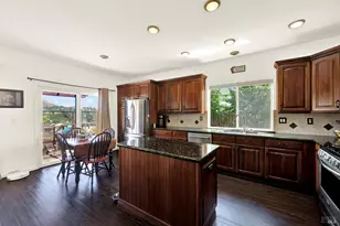 6272 Pebble Beach Dr, Vallejo, CA 94591 - Photo 17