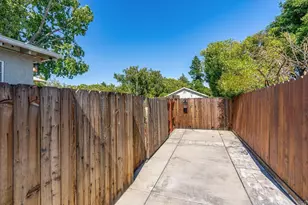 230 S Hartson St, Napa, CA 94559 - Photo 33