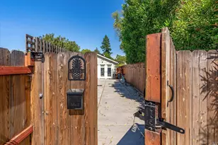 230 S Hartson St, Napa, CA 94559 - Photo 33