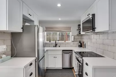 230 S Hartson Street, Napa, CA 94559 - Photo 43
